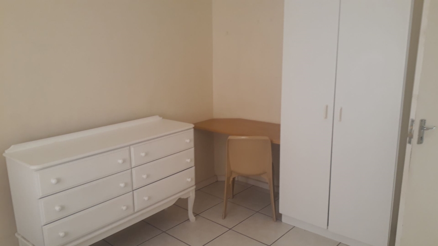 To Let 1 Bedroom Property for Rent in Summerstrand Eastern Cape